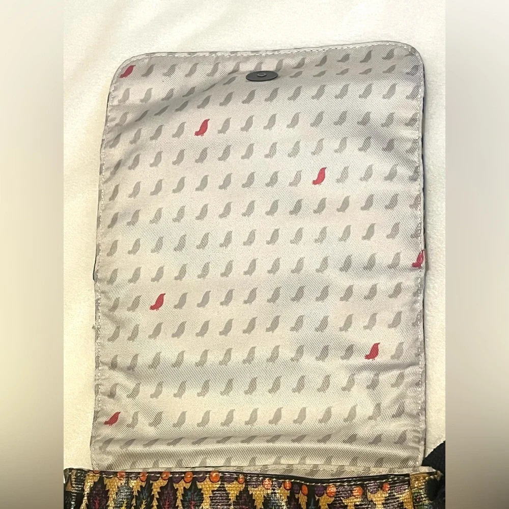 Sakroots Multicolor Crossbody Bag w Snap closure Adjustable Straps Purse - Picture 9 of 16